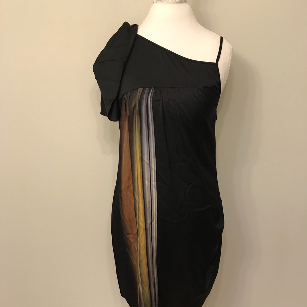 Banana Republic Women’s 6 Cold Shoulder Dress